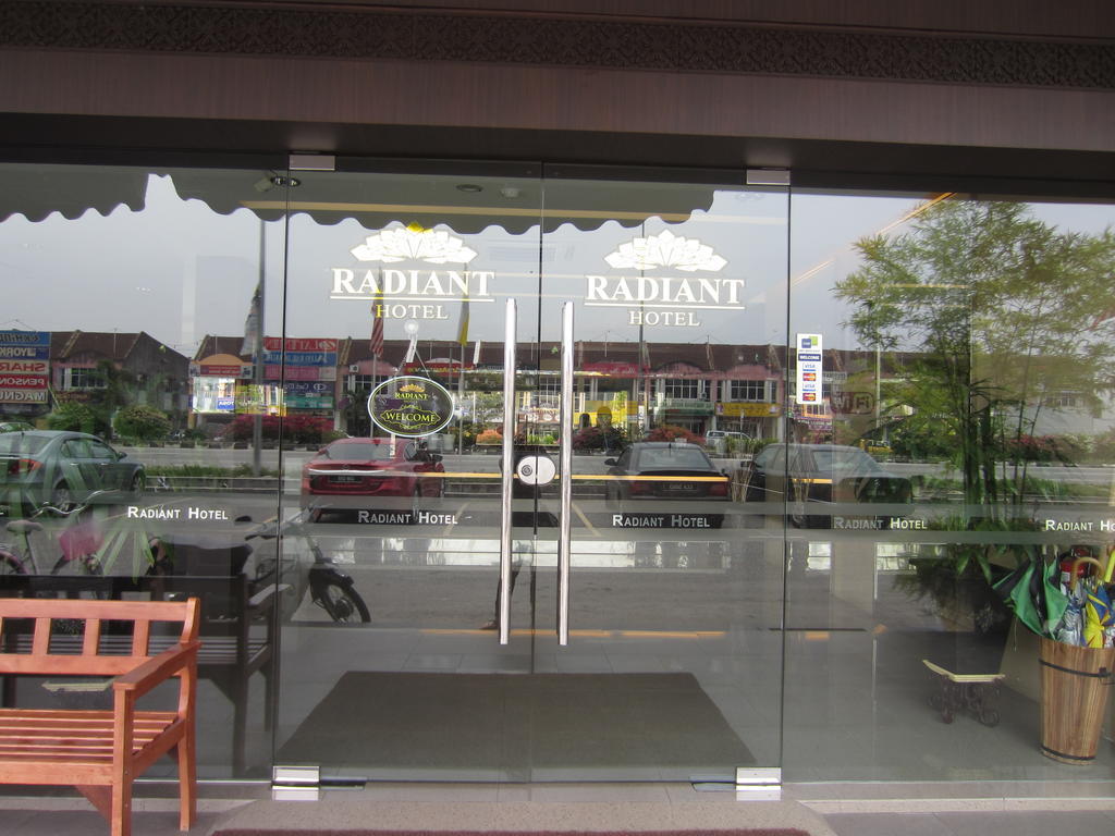 Radiant Hotel Sitiawan Εξωτερικό φωτογραφία