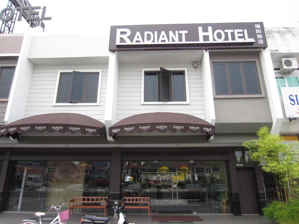 Radiant Hotel Sitiawan Εξωτερικό φωτογραφία