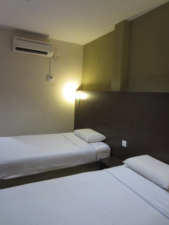 Radiant Hotel Sitiawan Δωμάτιο φωτογραφία